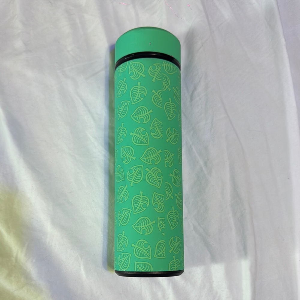 Animal crossing thermos Green Leaf Patterned Water Bottle